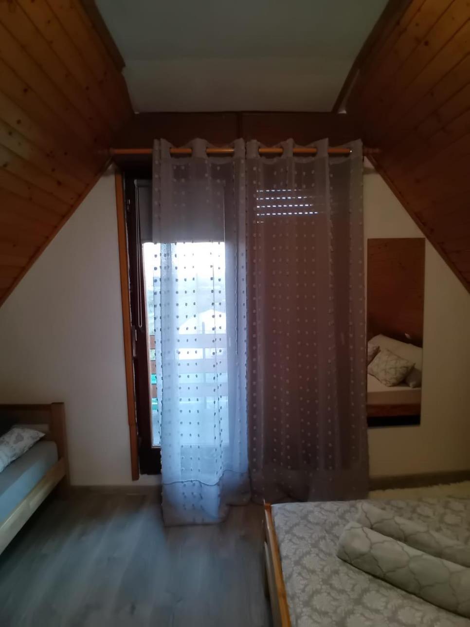 Apartman "Sarap" เมทโควิช ภายนอก รูปภาพ